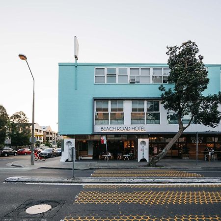 Barrys Beach Road Hotel シドニー エクステリア 写真